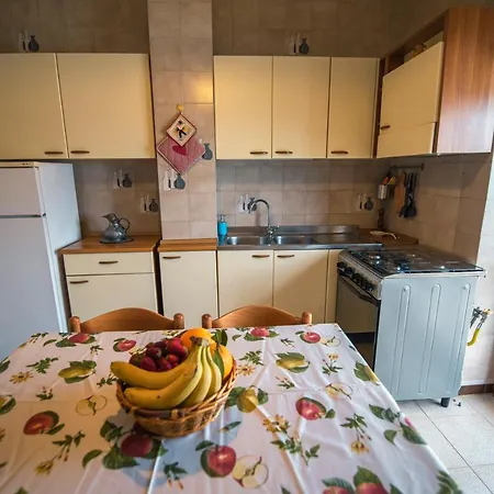 Casa Vacanze Alisea * غالّيبولي