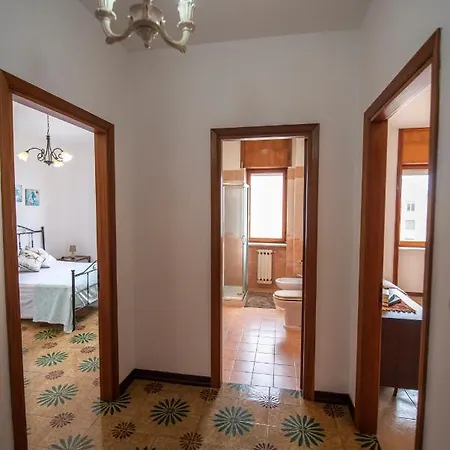 Casa Vacanze Alisea شقة غالّيبولي